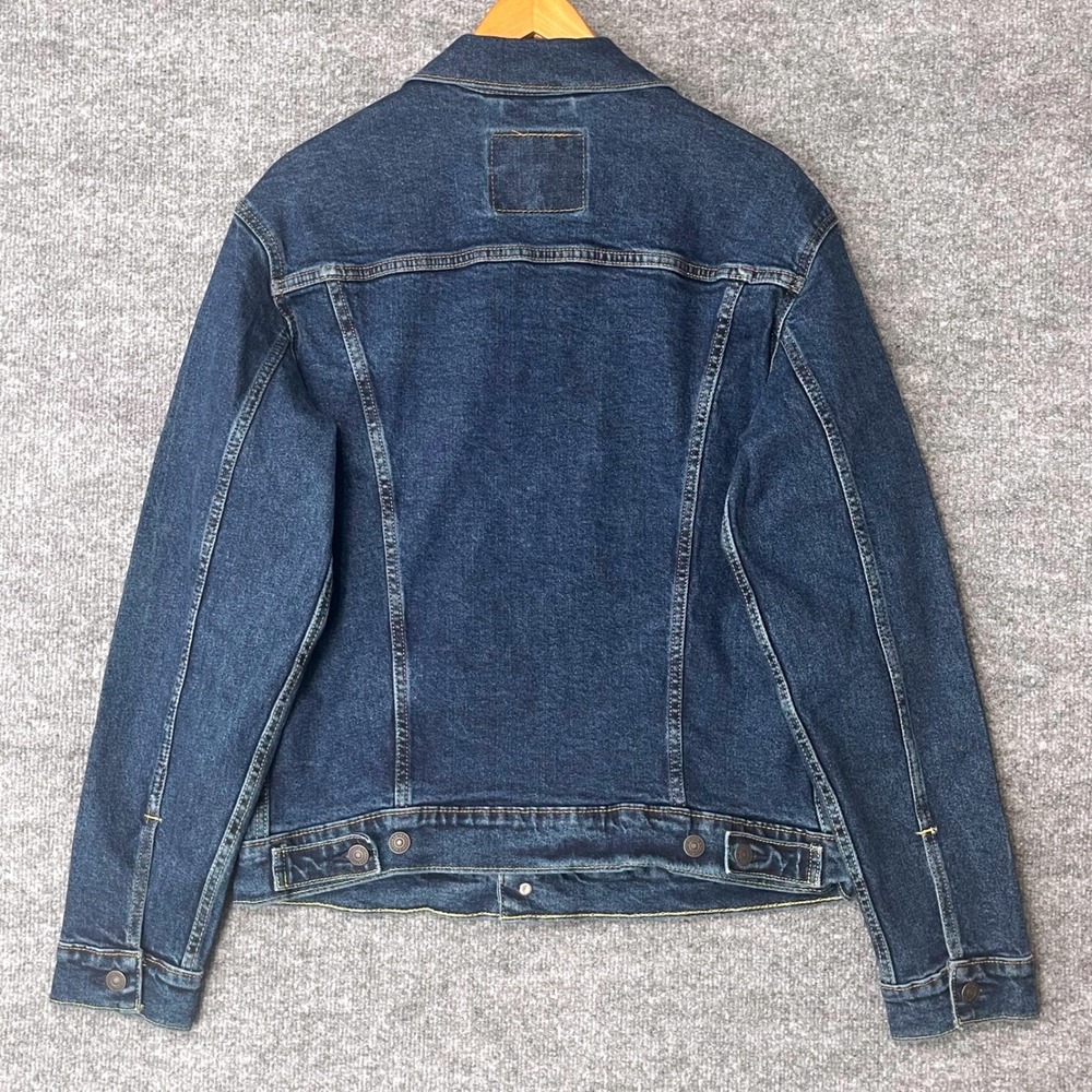 Levis Mens The Trucker Jacket Standard Fit Dark Wash Denim Blue 723340322 Size M - Picture 2 of 11